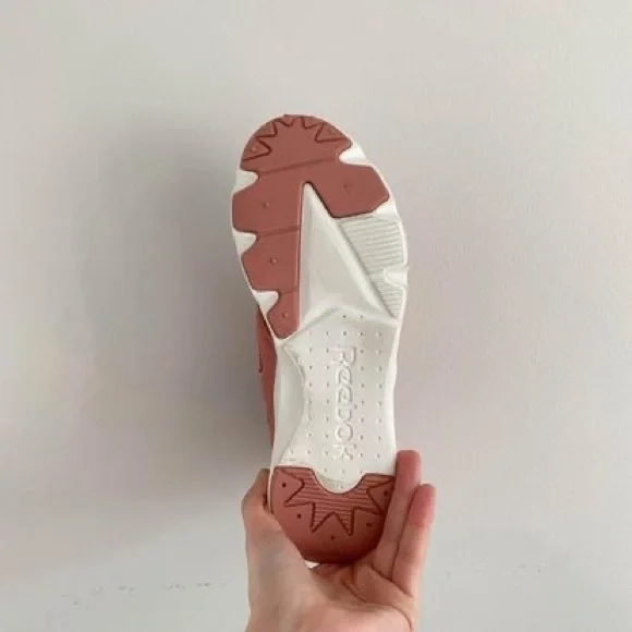 Pink Reebok Classics - Picture 3 of 4